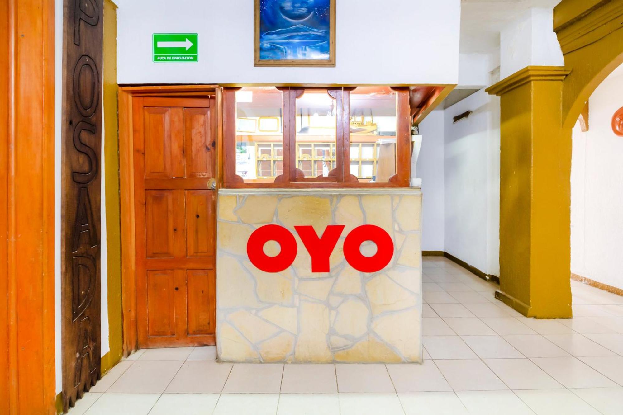 Oyo Hotel La Luna, Templo De Santo Domingo De Guzman San Cristóbal de Las Casas Exteriör bild